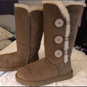 Ugg Bailey Button